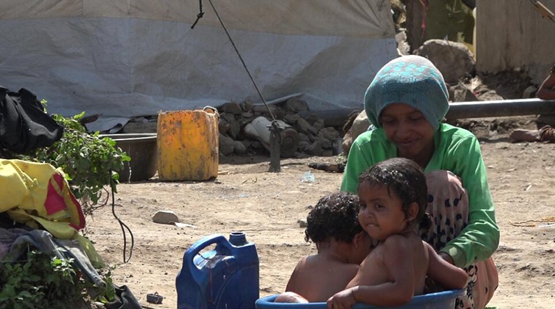ملايين النازحين من جحيم الحوثي حياتهم مهددة بكورونا