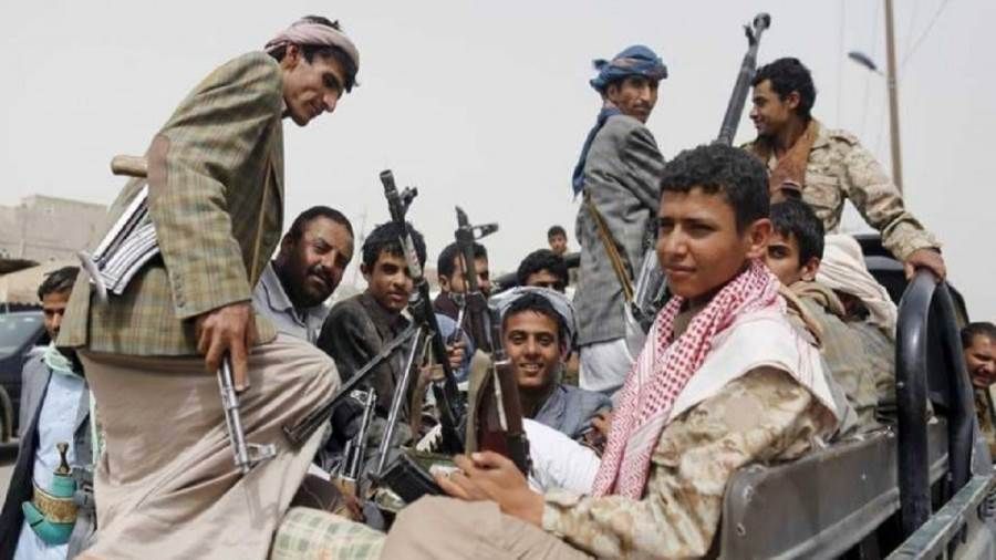 تناقص الدعم الإيراني للحوثيين.. هل سيكون سببا في دفعهم للسلام