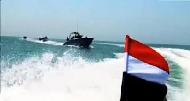 مسؤول يمني: احتجاز زورقين لقوات خفر السواحل الإرتيرية بعد دخولهما المياه الإقليمية اليمنية