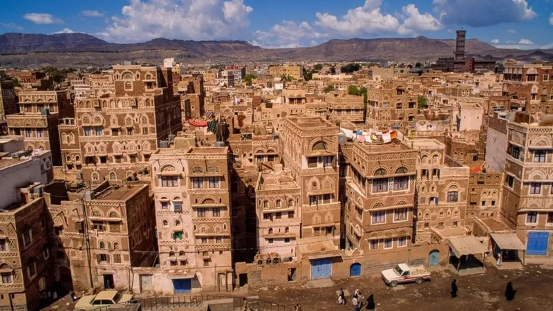 “لا مثيل لها” صحفي بريطاني يكتب عن مدن اليمن القديمة وسرُ هندستها المعمارية