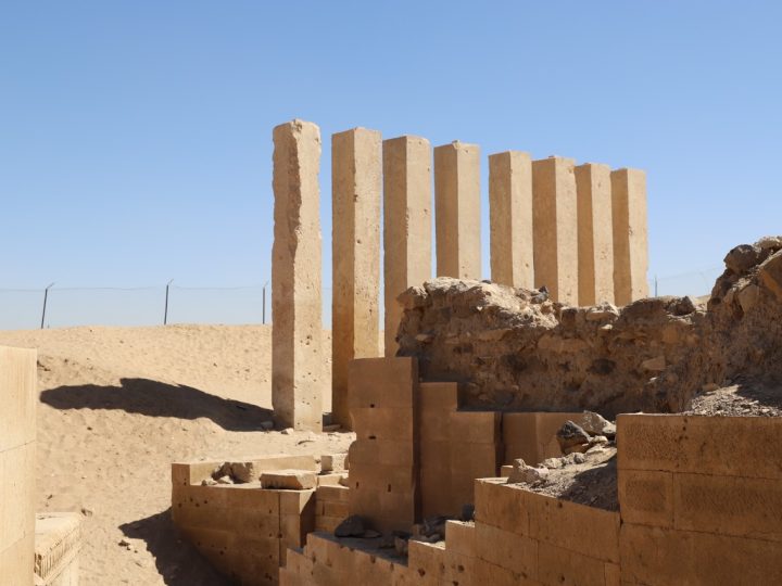 شاهد كيف أصبحت آثار أعظم حضارة يمنية في مأرب عرضة للنهب والتدمير