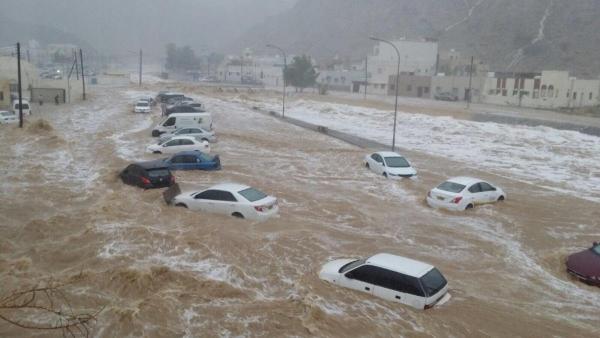 بالفيديو.. الأمطار الغزيرة تقتل 91 شخصا في مختلف المناطق اليمنية